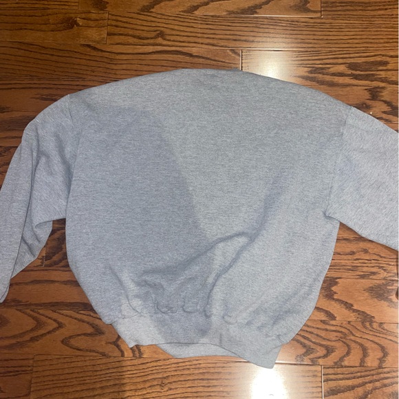 Vintage crewneck XXL fit very well - Picture 2 of 2